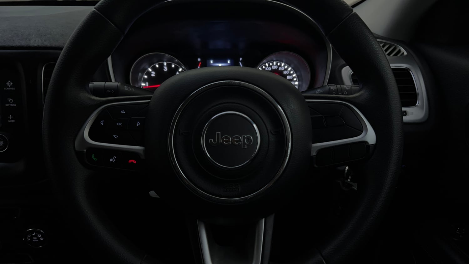 Used 2018 Jeep Compass Sport 2.0 Diesel Diesel Manual top_features Airbags