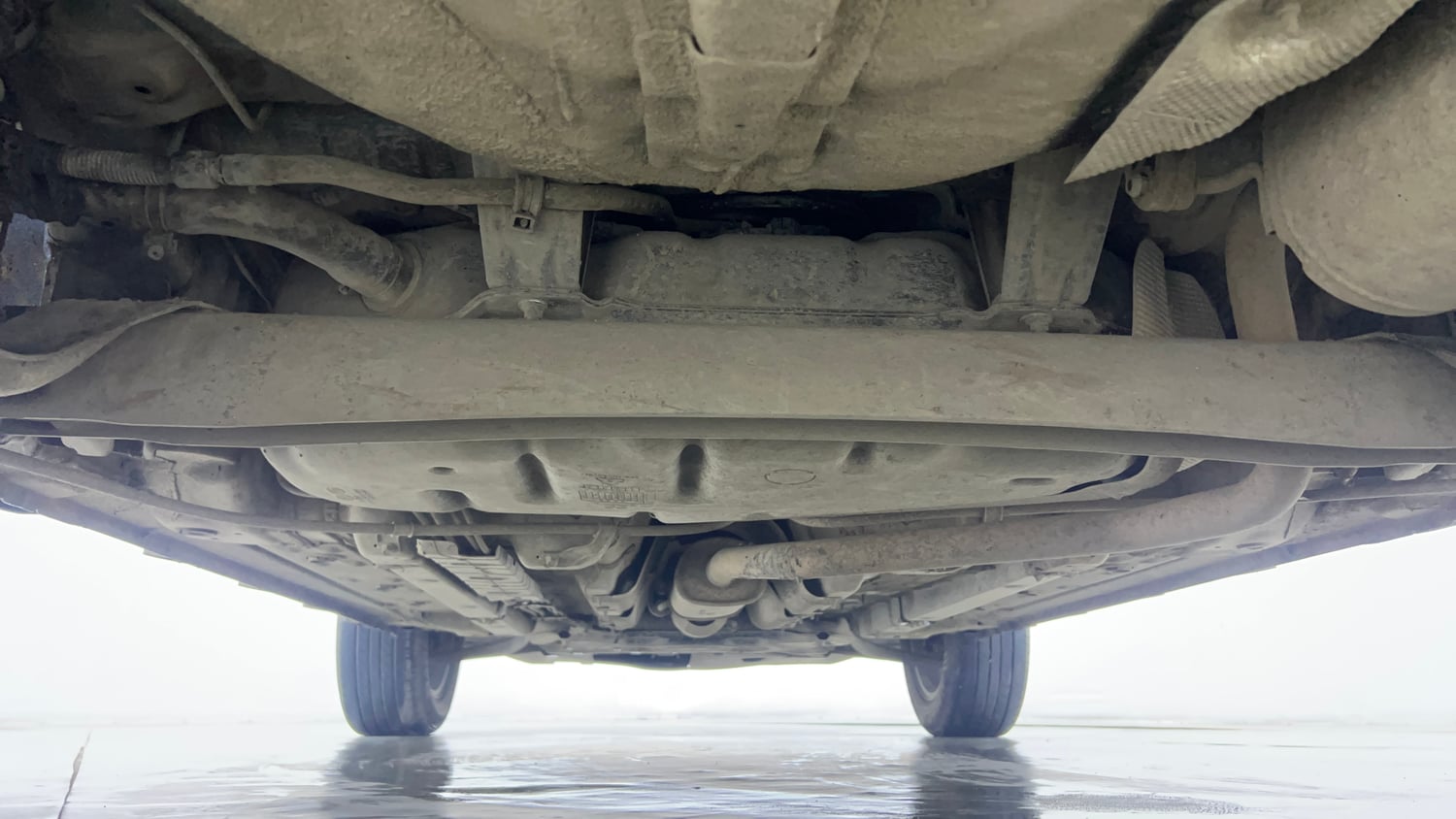 Used 2022 Hyundai Venue N-Line N6 DCT Dual Tone Petrol Automatic extra REAR UNDERBODY VIEW (TAKEN FROM REAR)