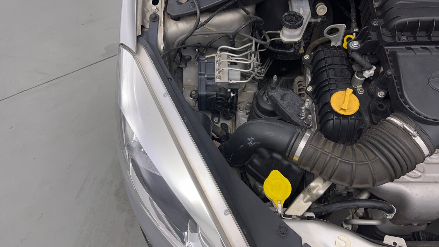 Used 2019 Tata Tiago Revotron XZ w/o Alloy Petrol Manual engine ENGINE RIGHT SIDE VIEW