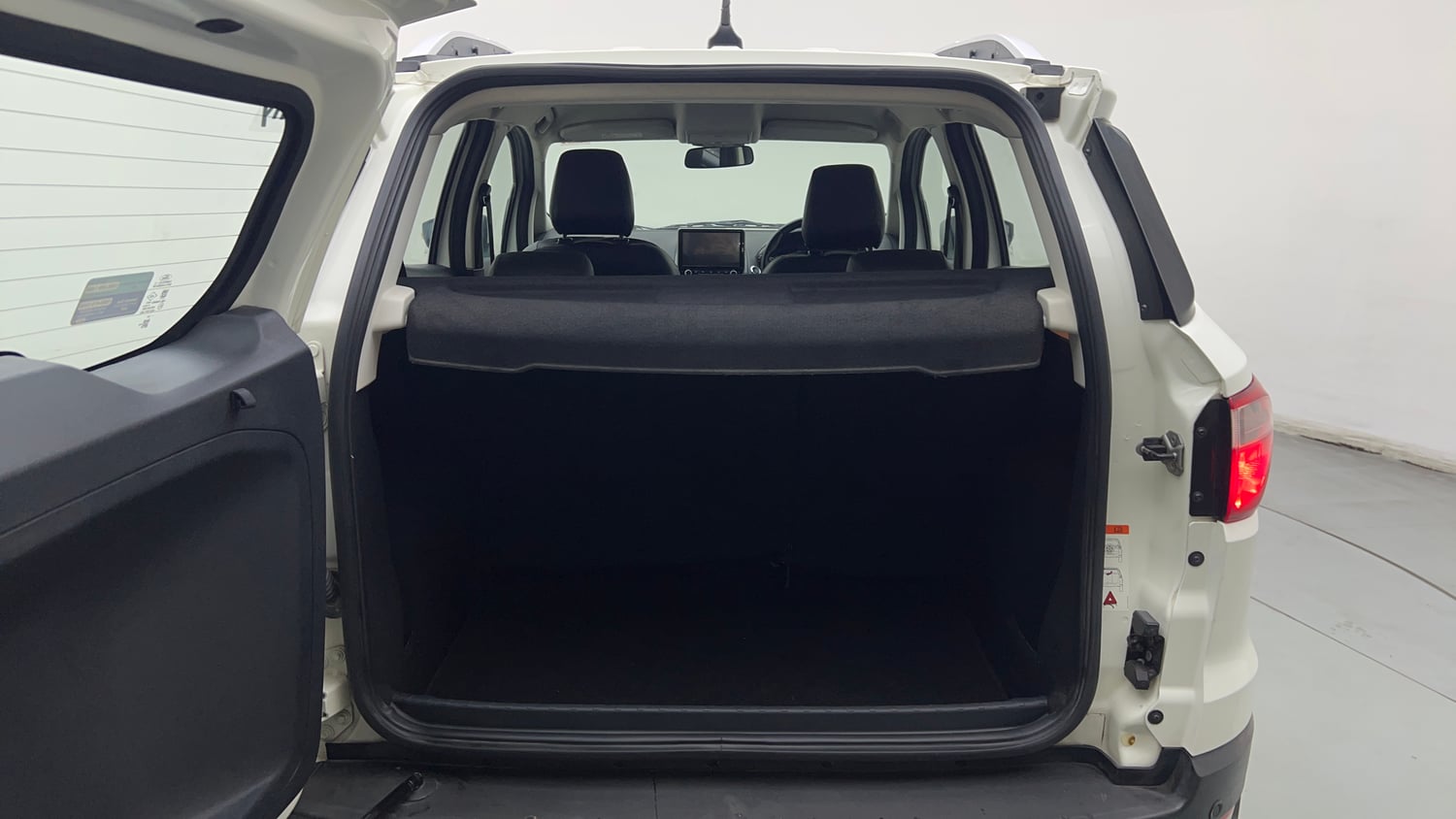 Used 2019 Ford EcoSport Titanium 1.5L Ti-VCT Petrol Manual interior DICKY INSIDE VIEW