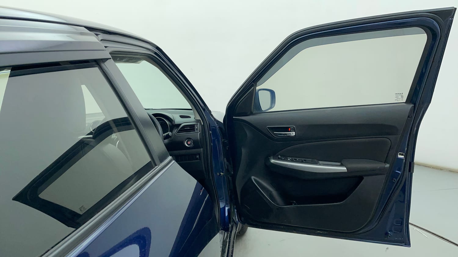 Used 2021 Maruti Suzuki Swift ZXi Petrol Manual interior RIGHT FRONT DOOR OPEN VIEW