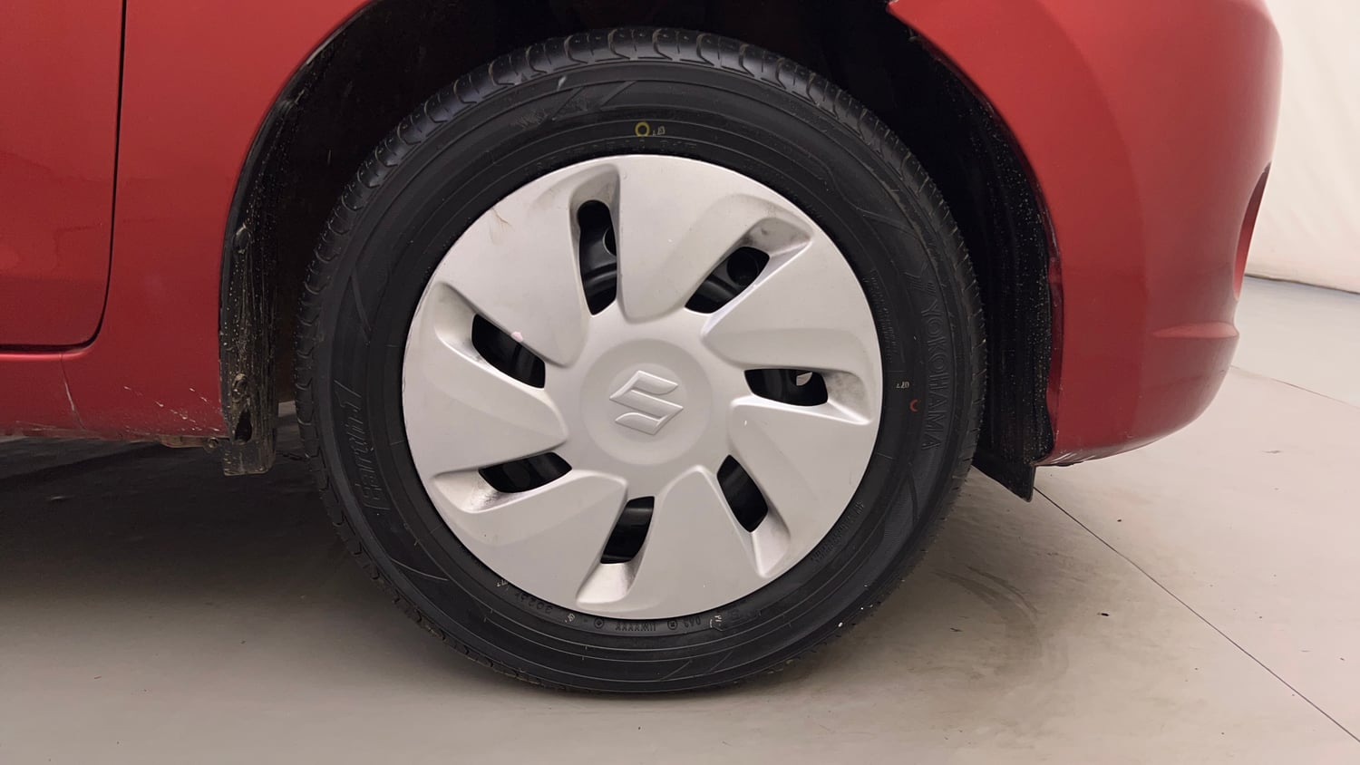 Used 2014 Maruti Suzuki Celerio VXi Petrol Manual tyres RIGHT FRONT TYRE RIM VIEW