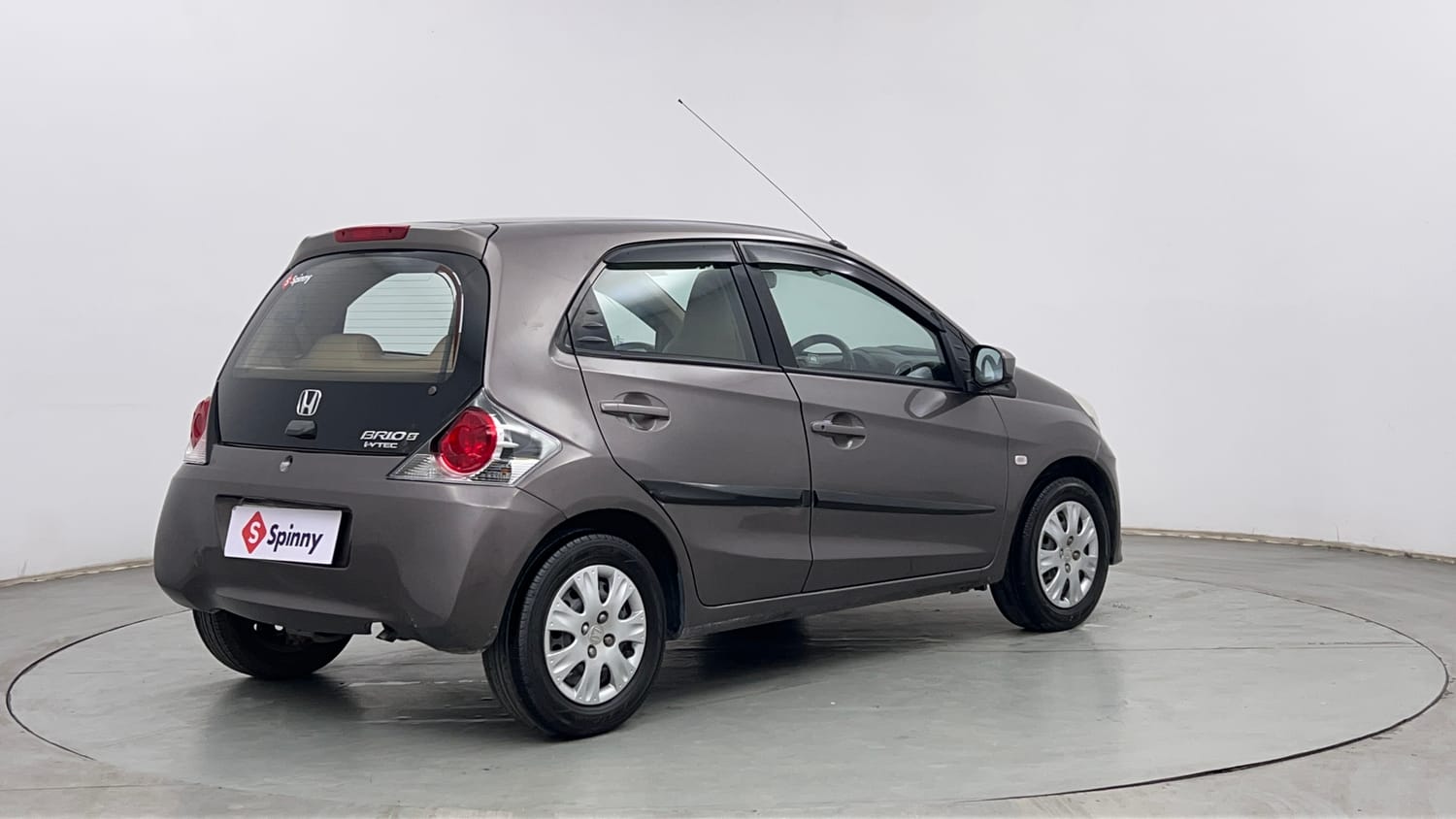 Used 2013 Honda Brio S MT Petrol Manual exterior RIGHT REAR CORNER VIEW