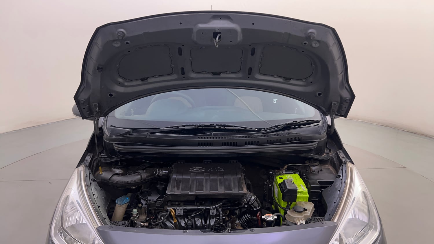 Used 2017 Hyundai Grand i10 Sportz (O) AT 1.2 Kappa VTVT Petrol Automatic engine ENGINE & BONNET OPEN FRONT VIEW