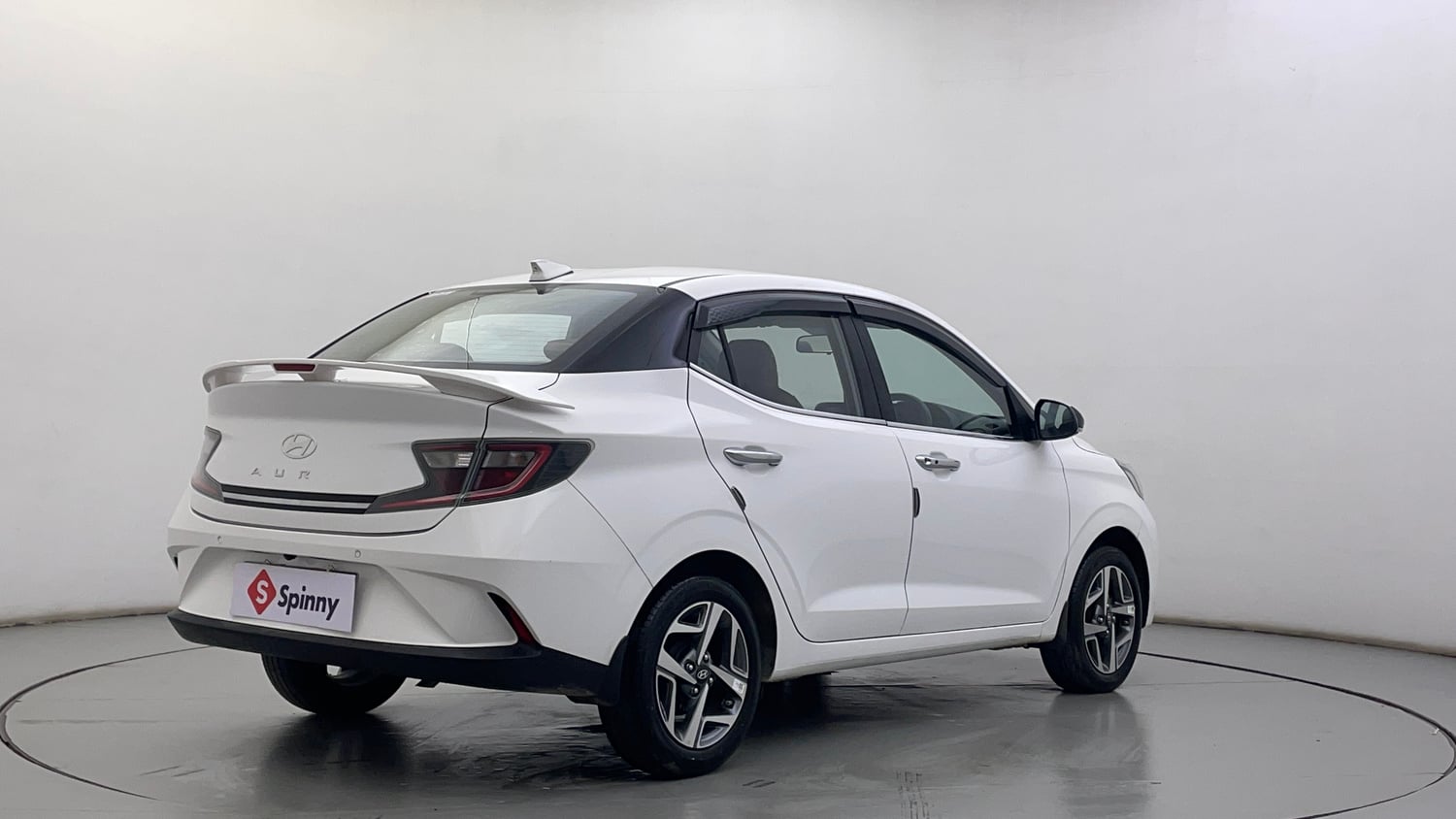 Used 2024 Hyundai Aura SX 1.2 (O) Petrol Petrol Manual exterior RIGHT REAR CORNER VIEW