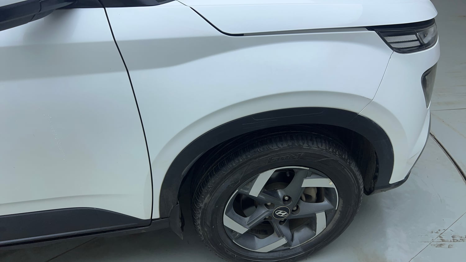 Used 2019 Hyundai Venue SX Plus 1.0 Turbo DCT Petrol Automatic dents MINOR SCRATCH