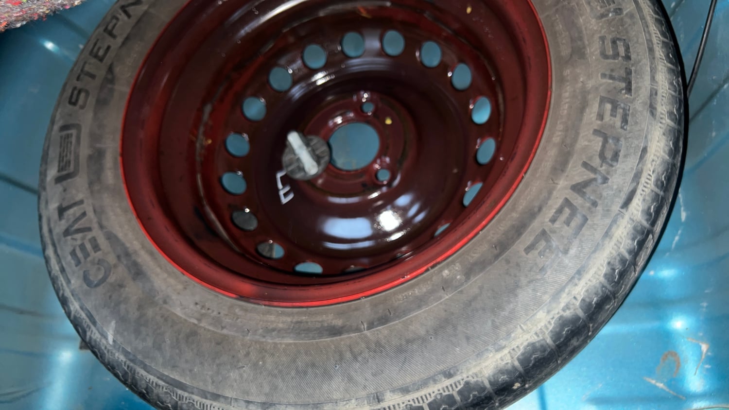 Used 2022 Renault Kwid RXT 1.0 AMT (O) Petrol Automatic tyres SPARE TYRE VIEW