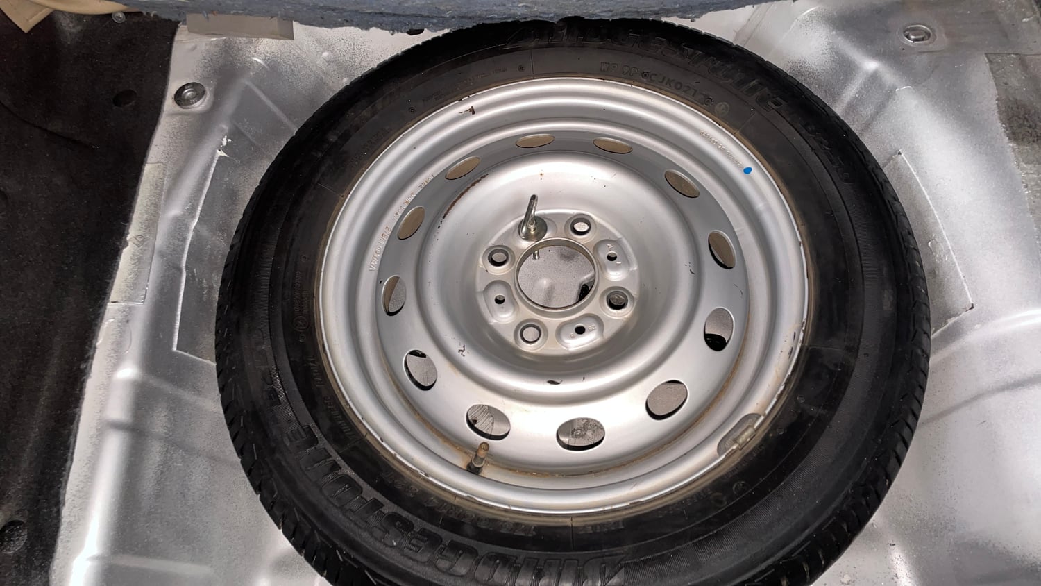 Used 2017 Tata Tiago Revotron XZA Petrol Automatic tyres SPARE TYRE VIEW