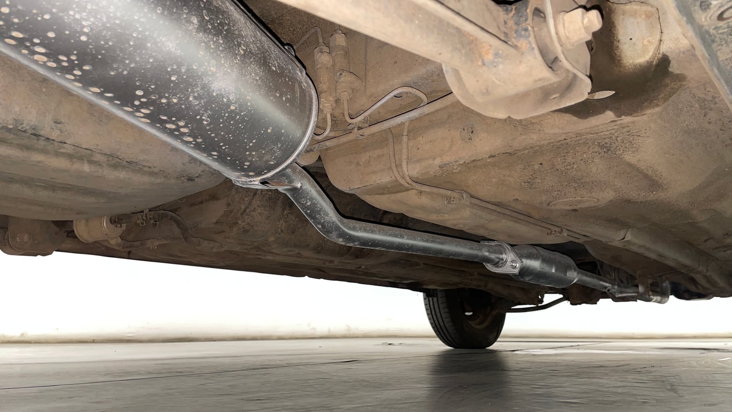 Used 2016 Maruti Suzuki Alto 800 Lxi Petrol Manual extra REAR RIGHT UNDERBODY VIEW