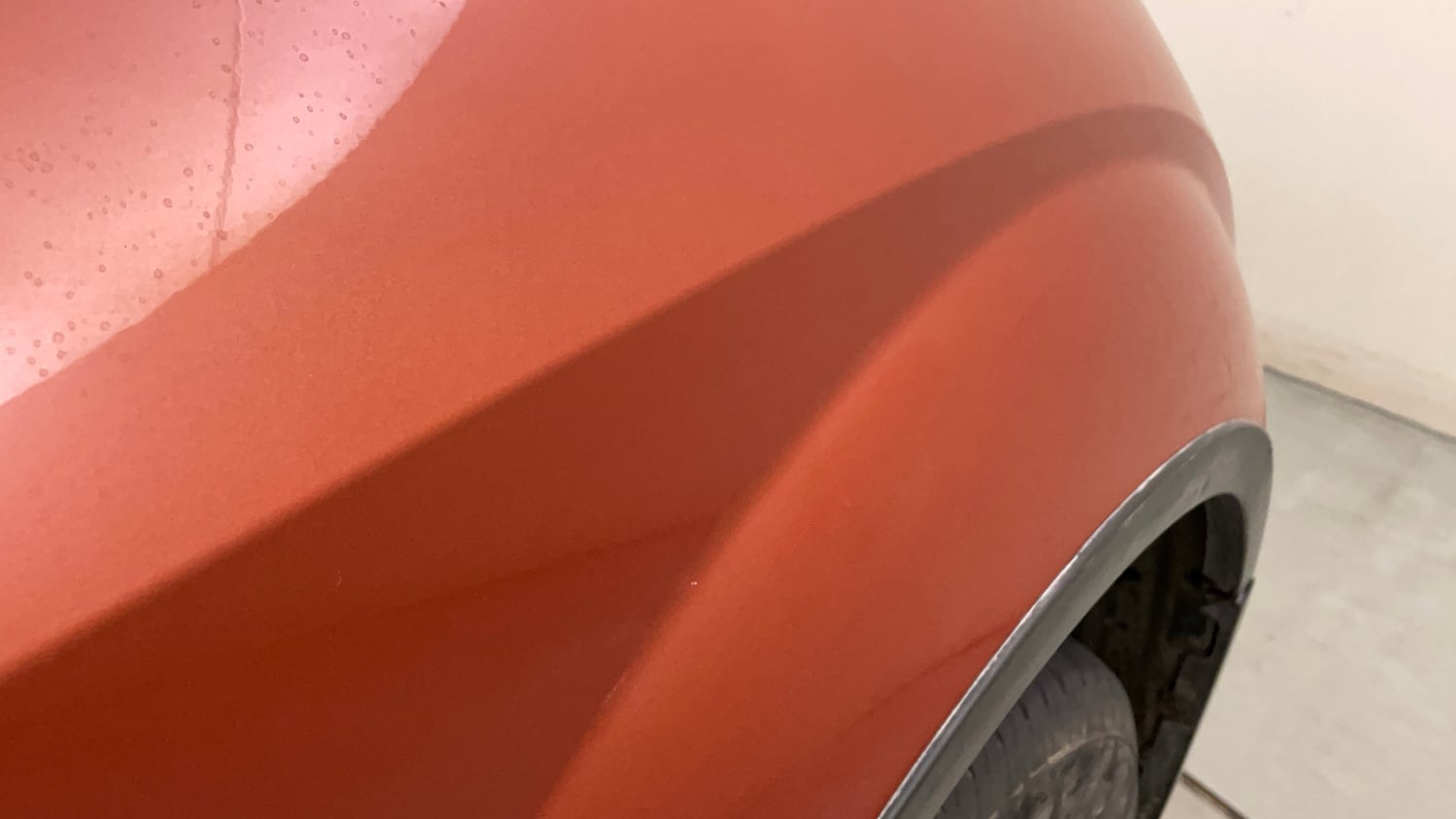 Used 2016 Mahindra XUV500 W8 AT Diesel Automatic dents MINOR SCRATCH