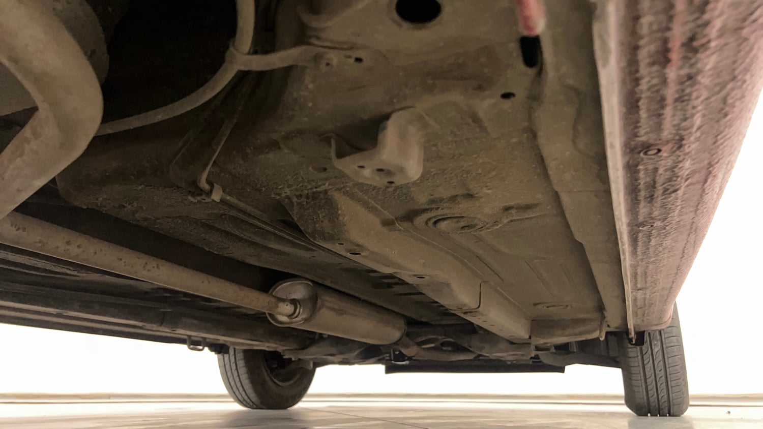 Used 2016 Maruti Suzuki Celerio ZXi AMT Petrol Automatic extra REAR RIGHT UNDERBODY VIEW