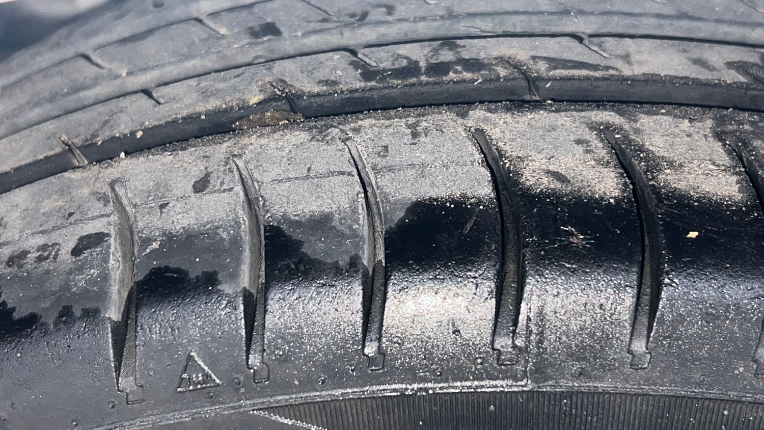 Used 2018 Hyundai Grand i10 Sportz 1.2 Kappa VTVT Petrol Manual tyres RIGHT REAR TYRE TREAD VIEW