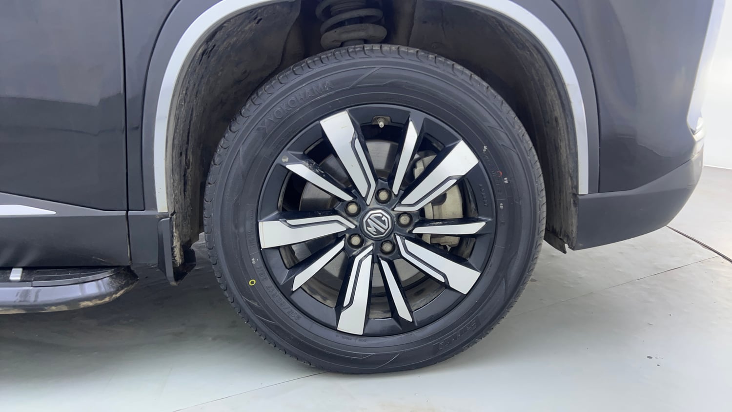 Used 2020 MG Motors Hector Sharp 2.0 Diesel Diesel Manual tyres RIGHT FRONT TYRE RIM VIEW