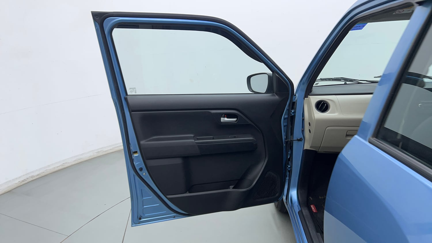 Used 2022 Maruti Suzuki Wagon R VXI 1.0 CNG Cng Manual interior LEFT FRONT DOOR OPEN VIEW