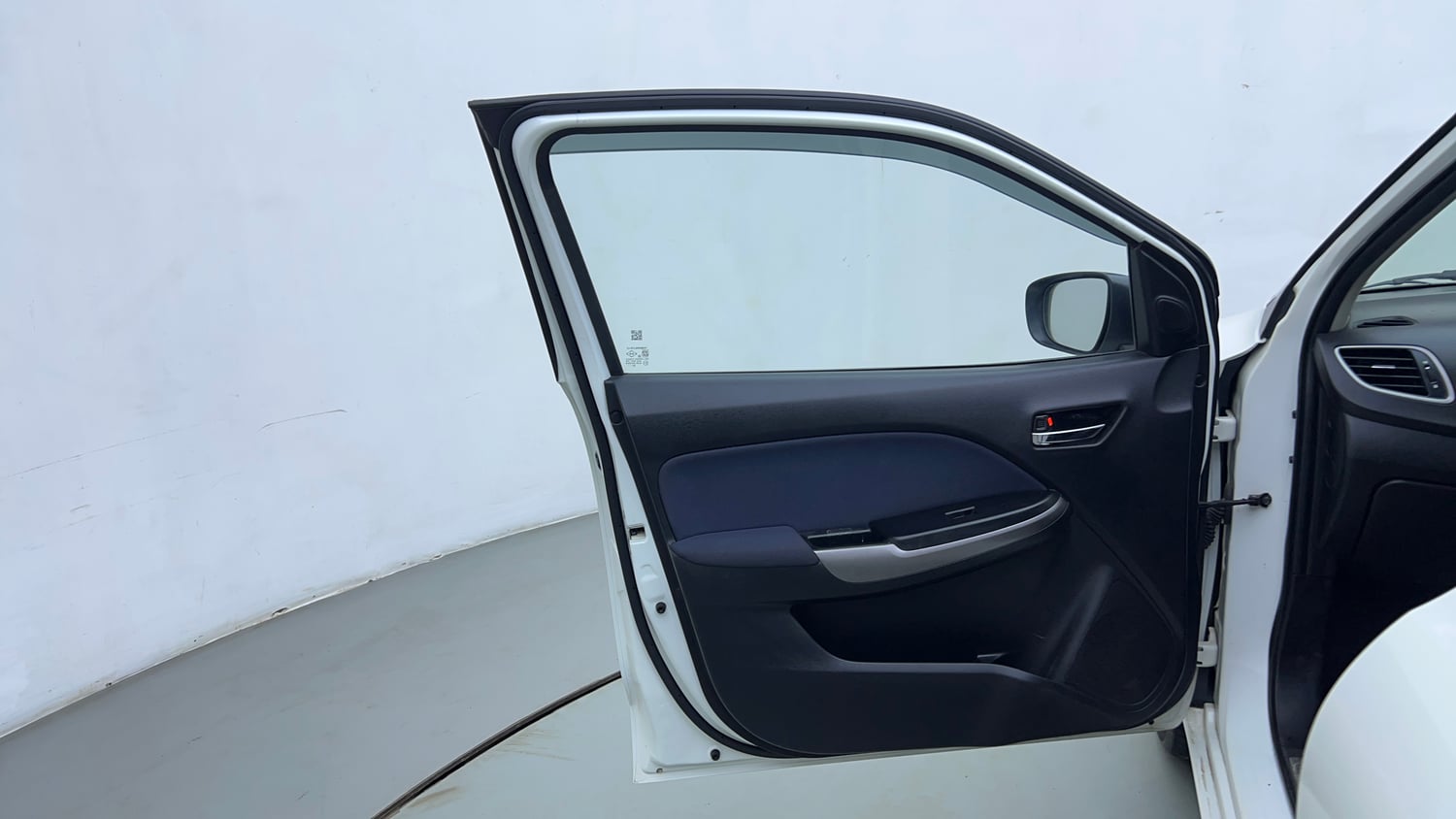 Used 2019 Maruti Suzuki Baleno Zeta Petrol Manual interior LEFT FRONT DOOR OPEN VIEW