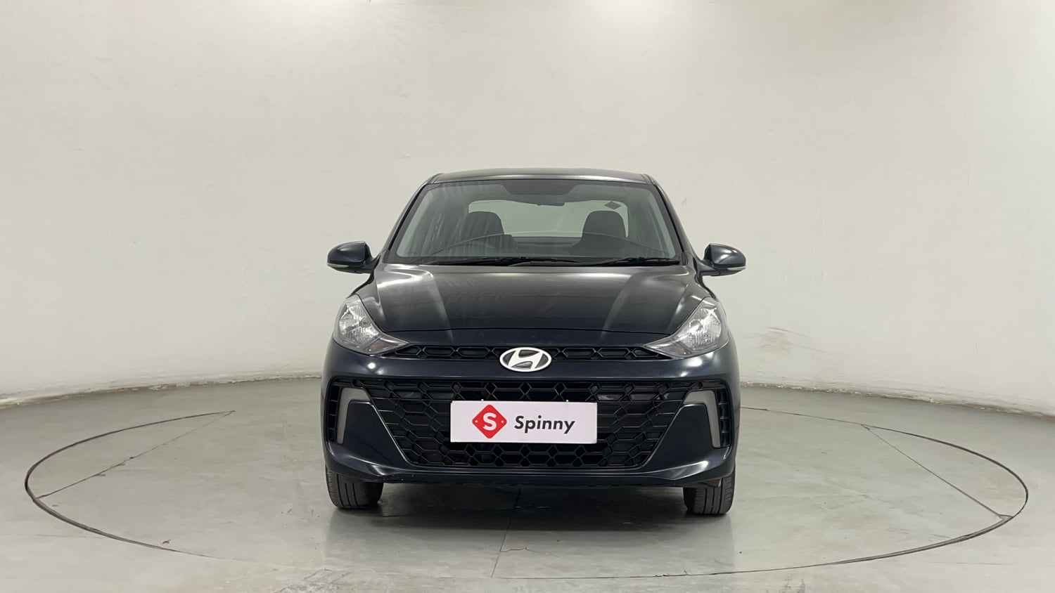 Used 2024 Hyundai Aura SX 1.2 CNG Cng Manual exterior FRONT VIEW