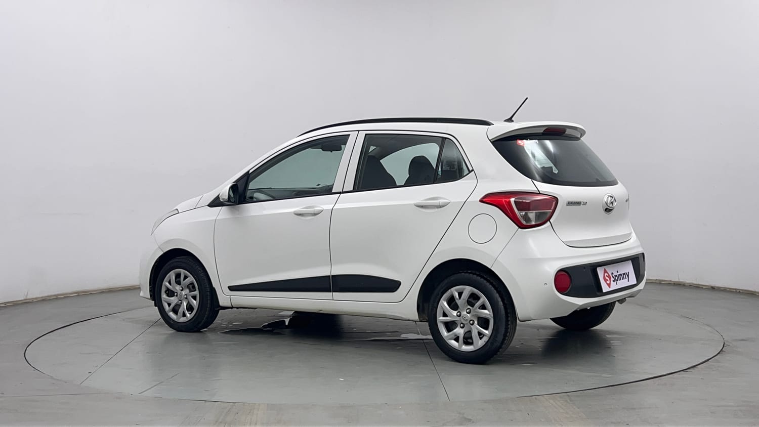 Used 2018 Hyundai Grand i10 Sportz 1.2 Kappa VTVT Petrol Manual exterior LEFT REAR CORNER VIEW