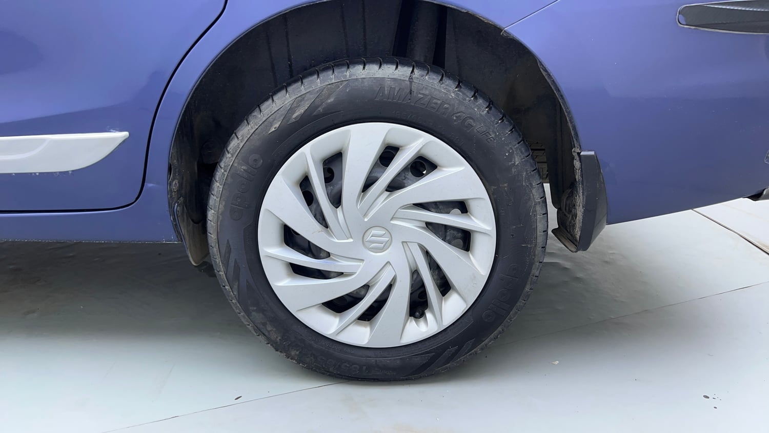 Used 2021 Maruti Suzuki Ertiga VXi CNG Cng Manual tyres LEFT REAR TYRE RIM VIEW