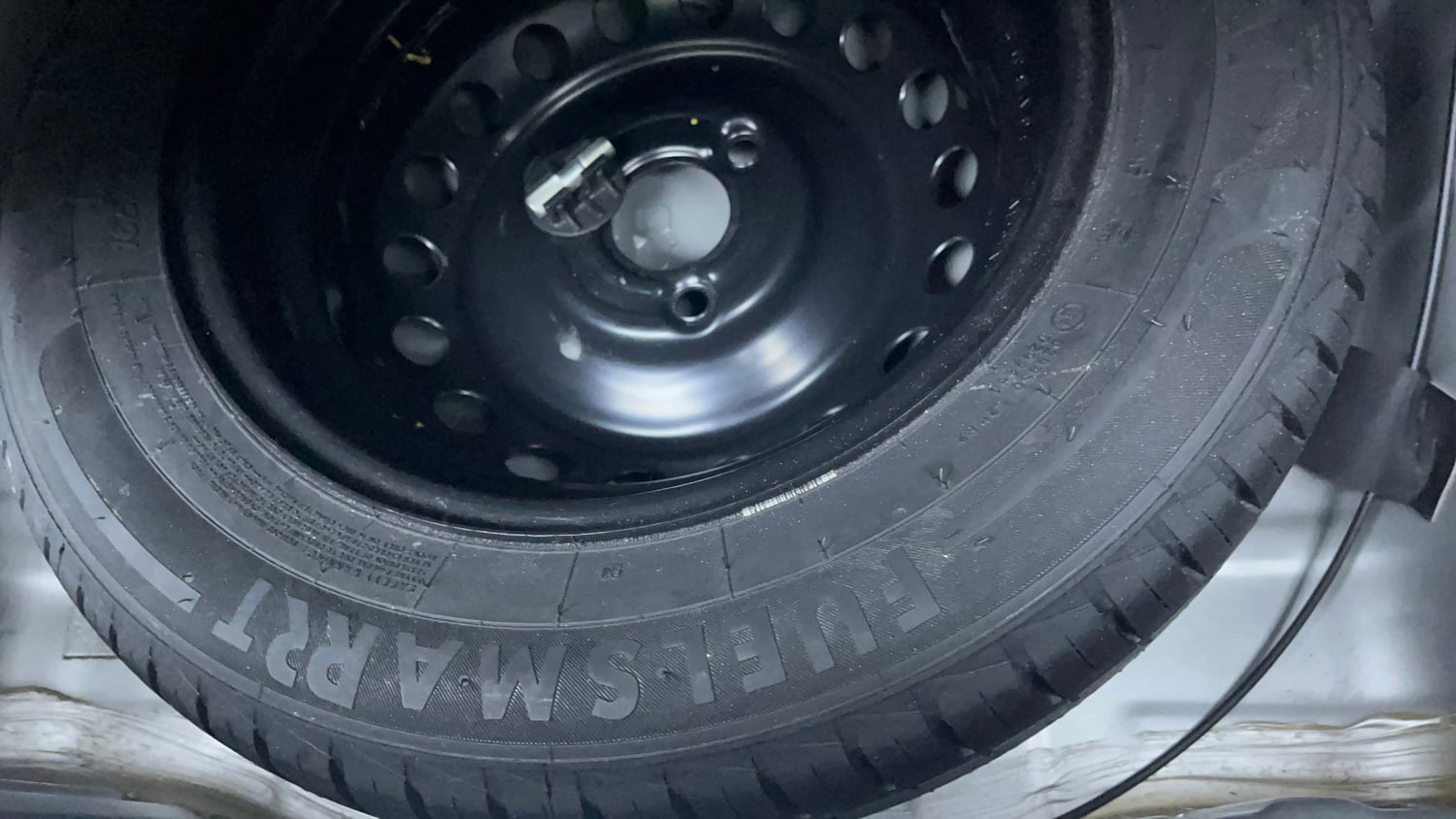 Used 2021 Renault Kwid RXT 1.0 Opt Petrol Manual tyres SPARE TYRE VIEW