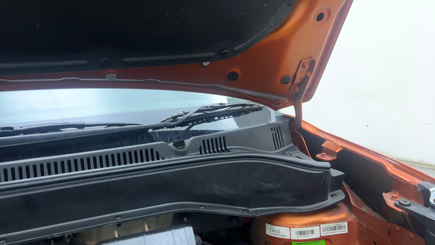 Used 2023 Tata Punch Creative Dual Tone AMT Petrol Automatic engine ENGINE LEFT SIDE HINGE & APRON VIEW