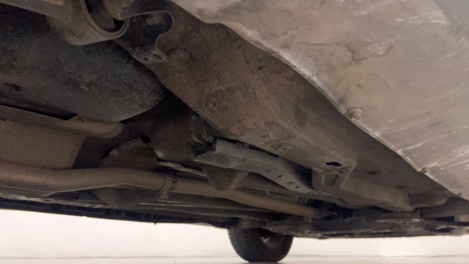 Used 2018 Jeep Compass Sport 2.0 Diesel Diesel Manual extra REAR RIGHT UNDERBODY VIEW