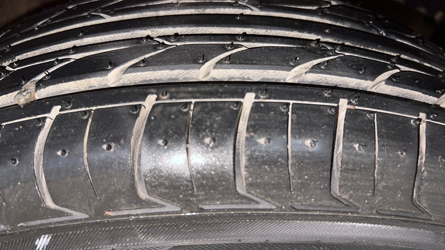 Used 2014 Maruti Suzuki Celerio VXi Petrol Manual tyres RIGHT FRONT TYRE TREAD VIEW