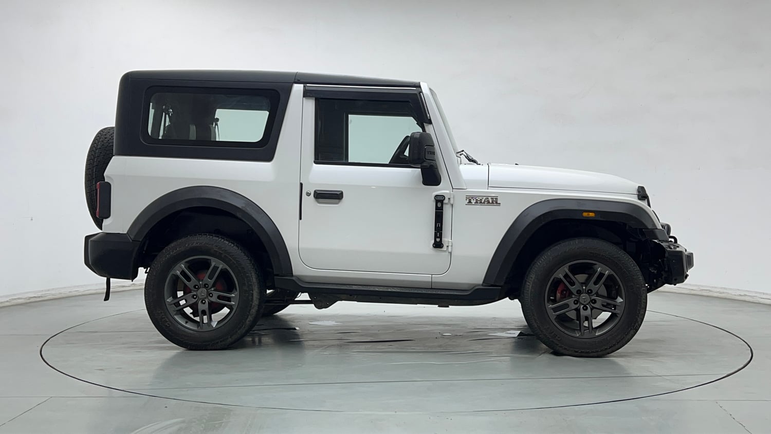 Used 2023 Mahindra Thar LX Hard Top Petrol AT RWD Petrol Automatic exterior RIGHT SIDE VIEW