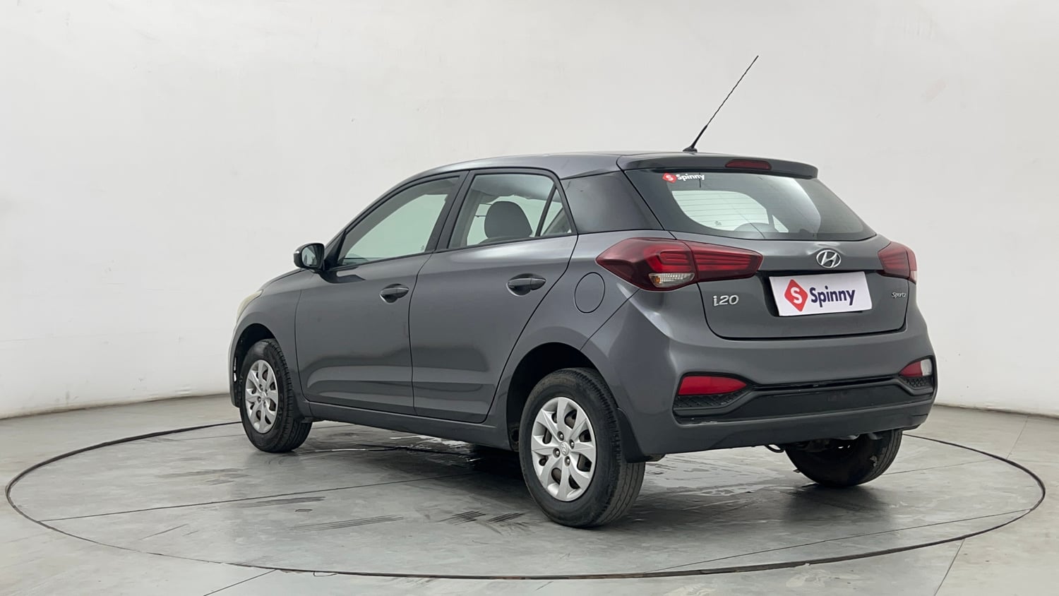 Used 2018 Hyundai Elite i20 Sportz 1.2 Petrol Manual exterior LEFT REAR CORNER VIEW
