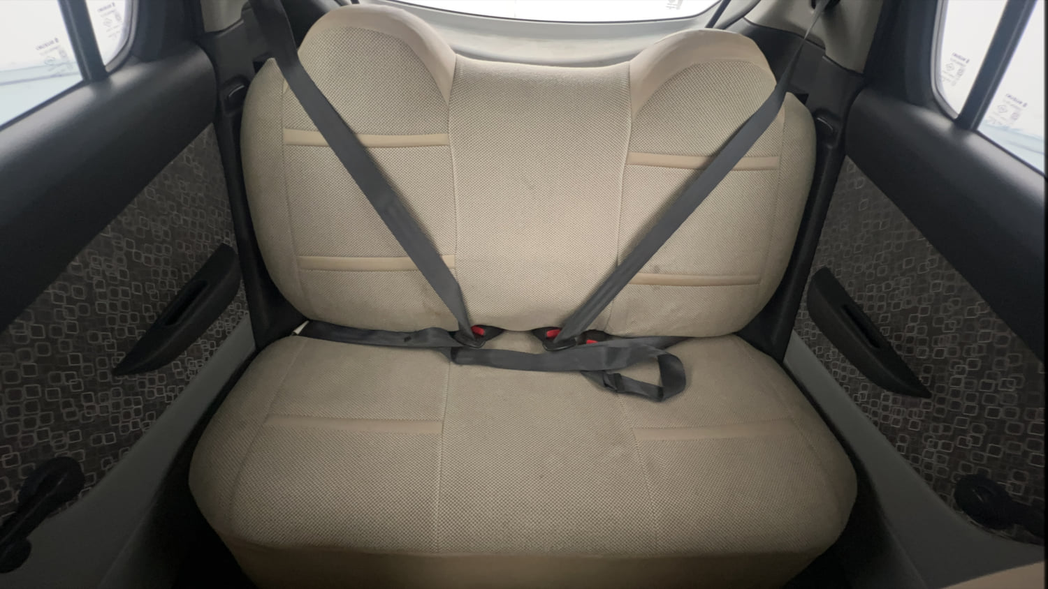 Used 2018 Maruti Suzuki Alto 800 VXi Petrol Manual interior REAR SEAT CONDITION VIEW