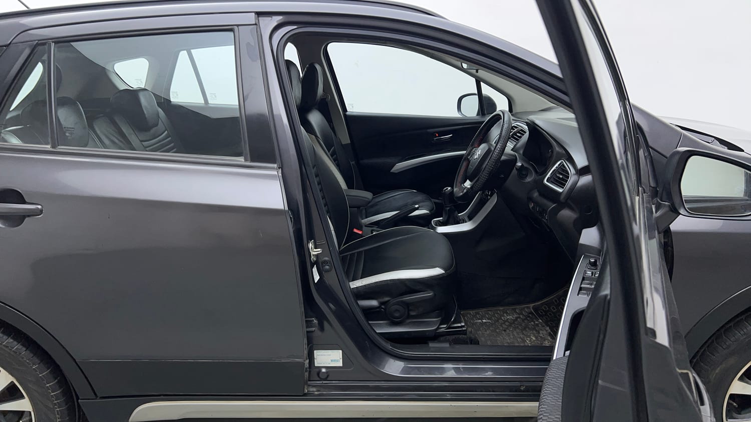 Used 2020 Maruti Suzuki S-Cross Zeta Petrol Manual interior RIGHT SIDE FRONT DOOR CABIN VIEW