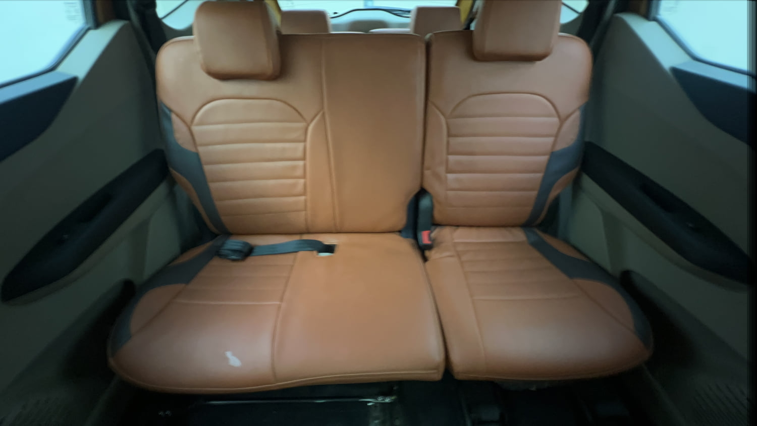 Used 2022 Renault Triber RXZ EASY-R AMT Petrol Automatic interior REAR SEAT CONDITION VIEW