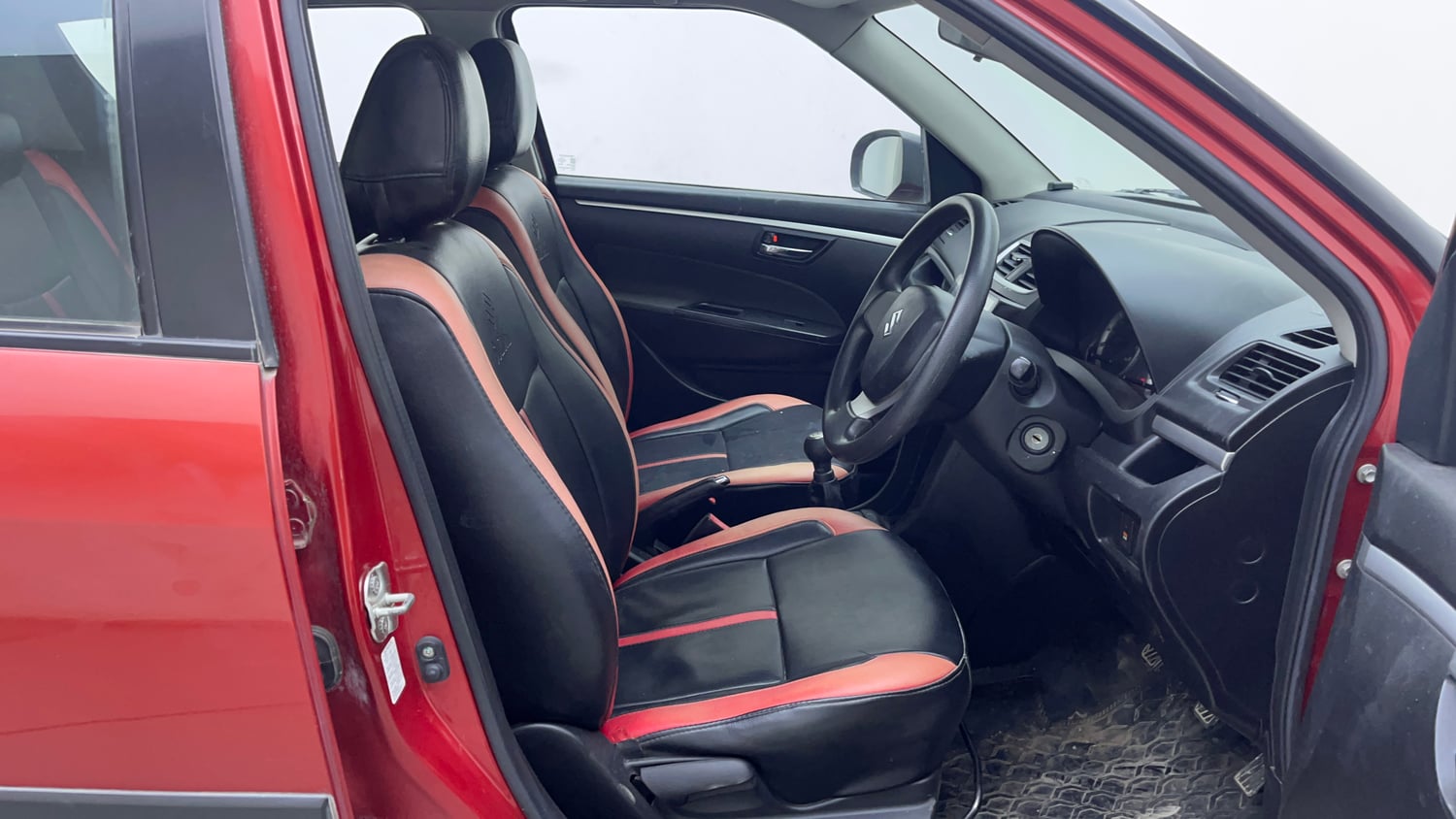 Used 2011 Maruti Suzuki Swift VXi Petrol Manual interior RIGHT SIDE FRONT DOOR CABIN VIEW