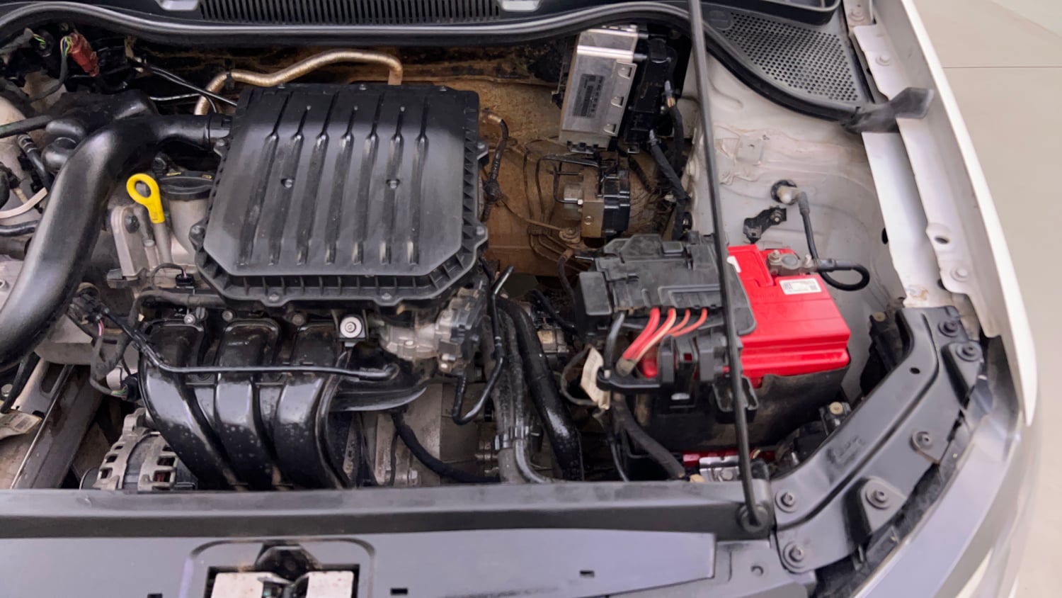 Used 2018 Volkswagen Polo Comfortline 1.0L (P) Petrol Manual engine ENGINE LEFT SIDE VIEW