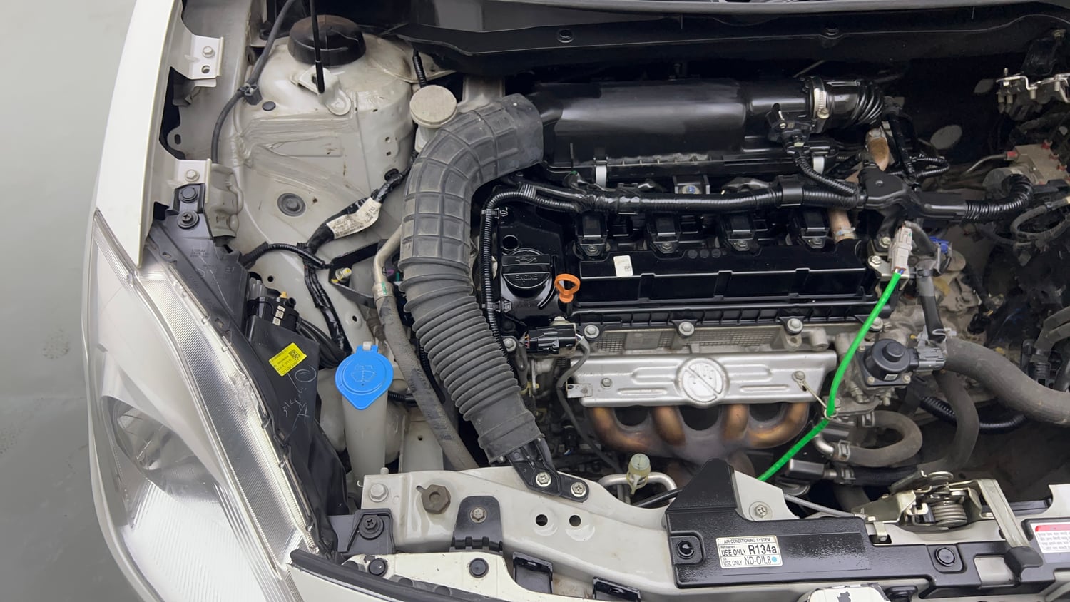 Used 2023 Maruti Suzuki Swift LXi Petrol Manual engine ENGINE RIGHT SIDE VIEW