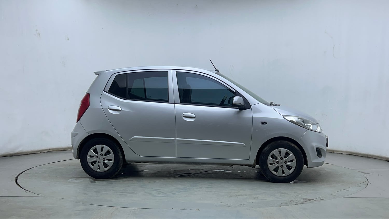 Used 2012 Hyundai i10 Sportz 1.2 Kappa2 Petrol Manual exterior RIGHT SIDE VIEW