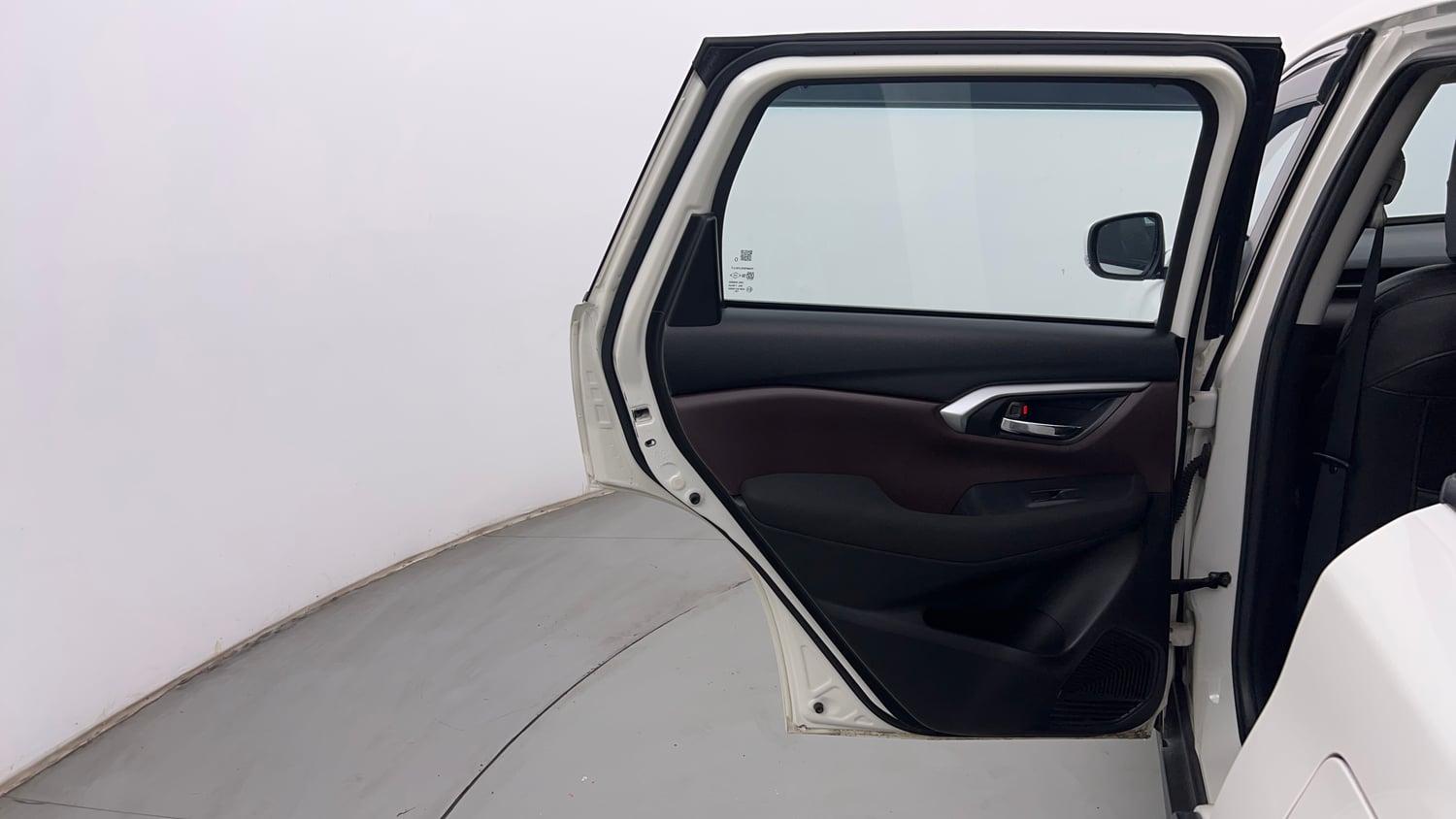 Used 2024 Maruti Suzuki Grand Vitara Delta CNG Cng Manual interior LEFT REAR DOOR OPEN VIEW