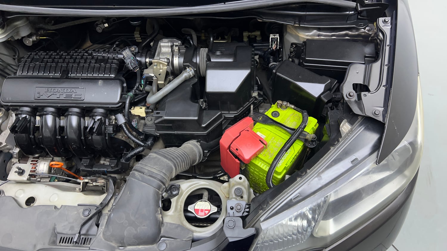 Used 2016 Honda Jazz V Petrol Petrol Manual engine ENGINE LEFT SIDE VIEW