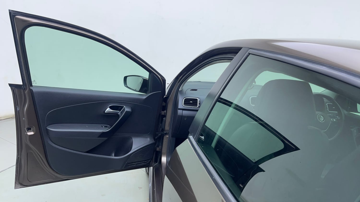 Used 2021 Volkswagen Polo Highline Plus 1.0L TSI Petrol Manual interior LEFT FRONT DOOR OPEN VIEW