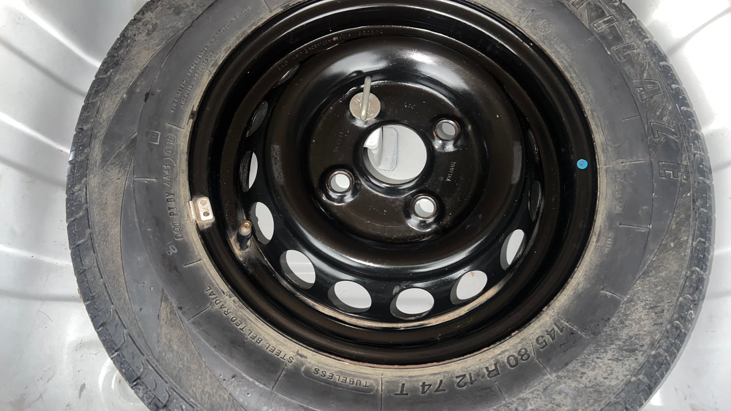 Used 2018 Maruti Suzuki Alto 800 VXi Petrol Manual tyres SPARE TYRE VIEW