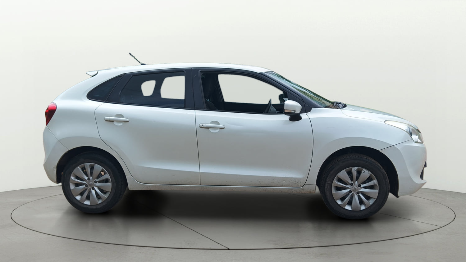 Used 2017 Maruti Suzuki Baleno Delta 1.2 Petrol Manual exterior RIGHT SIDE VIEW