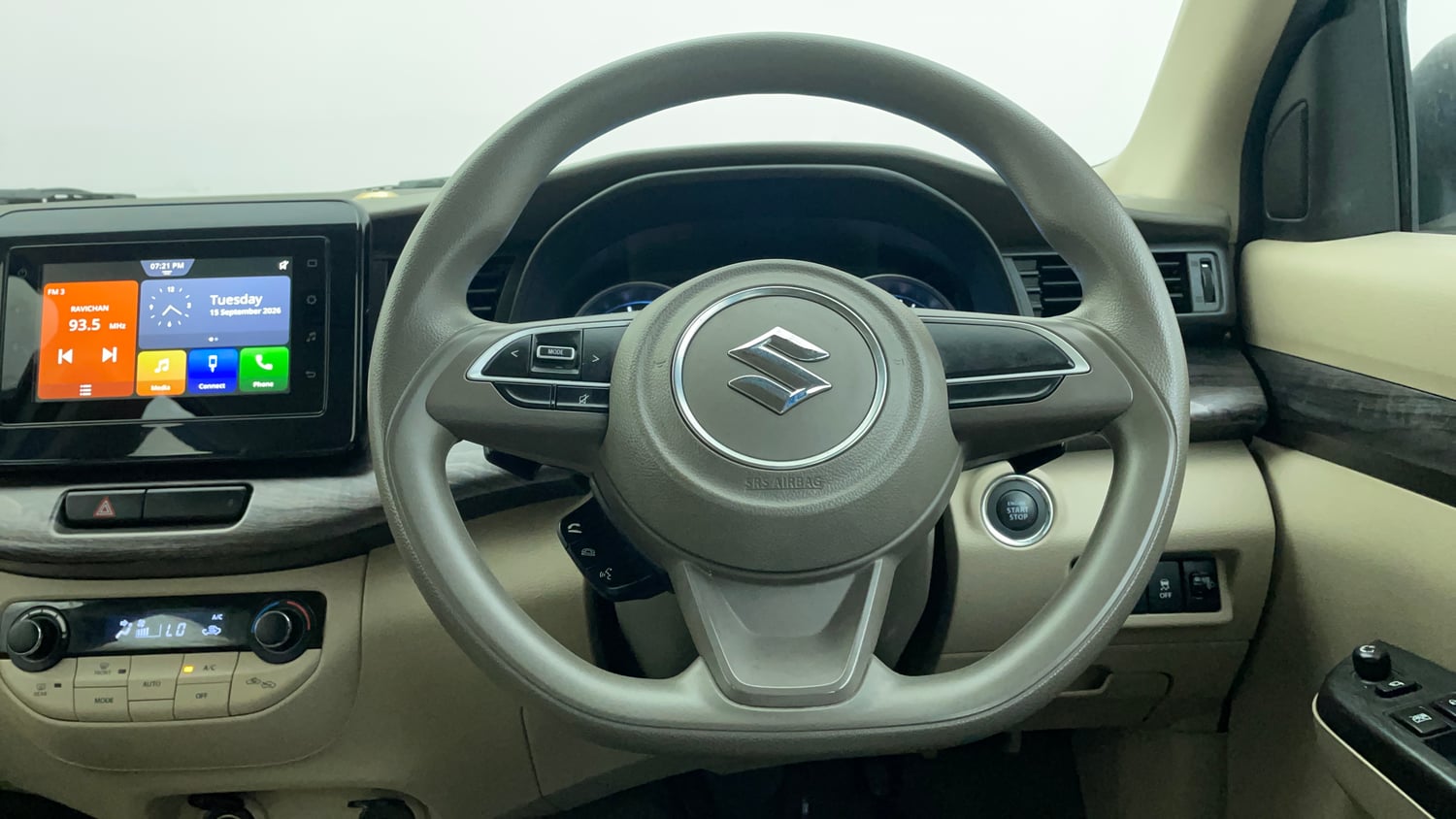 Used 2022 Maruti Suzuki Ertiga ZXi AT Petrol Automatic interior STEERING VIEW