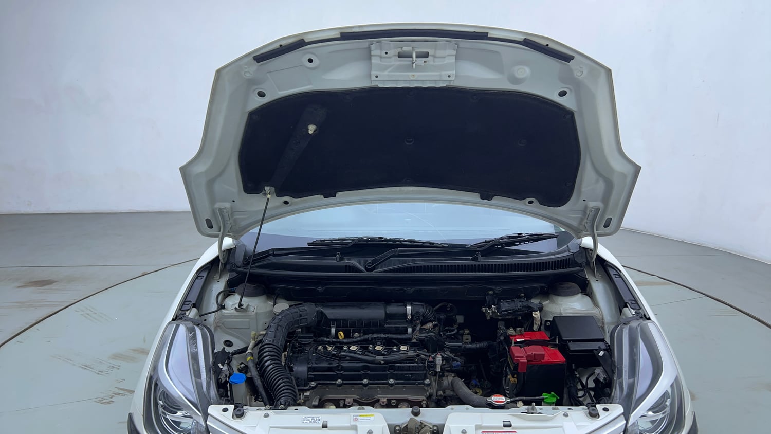 Used 2019 Maruti Suzuki Baleno Zeta Petrol Manual engine ENGINE & BONNET OPEN FRONT VIEW