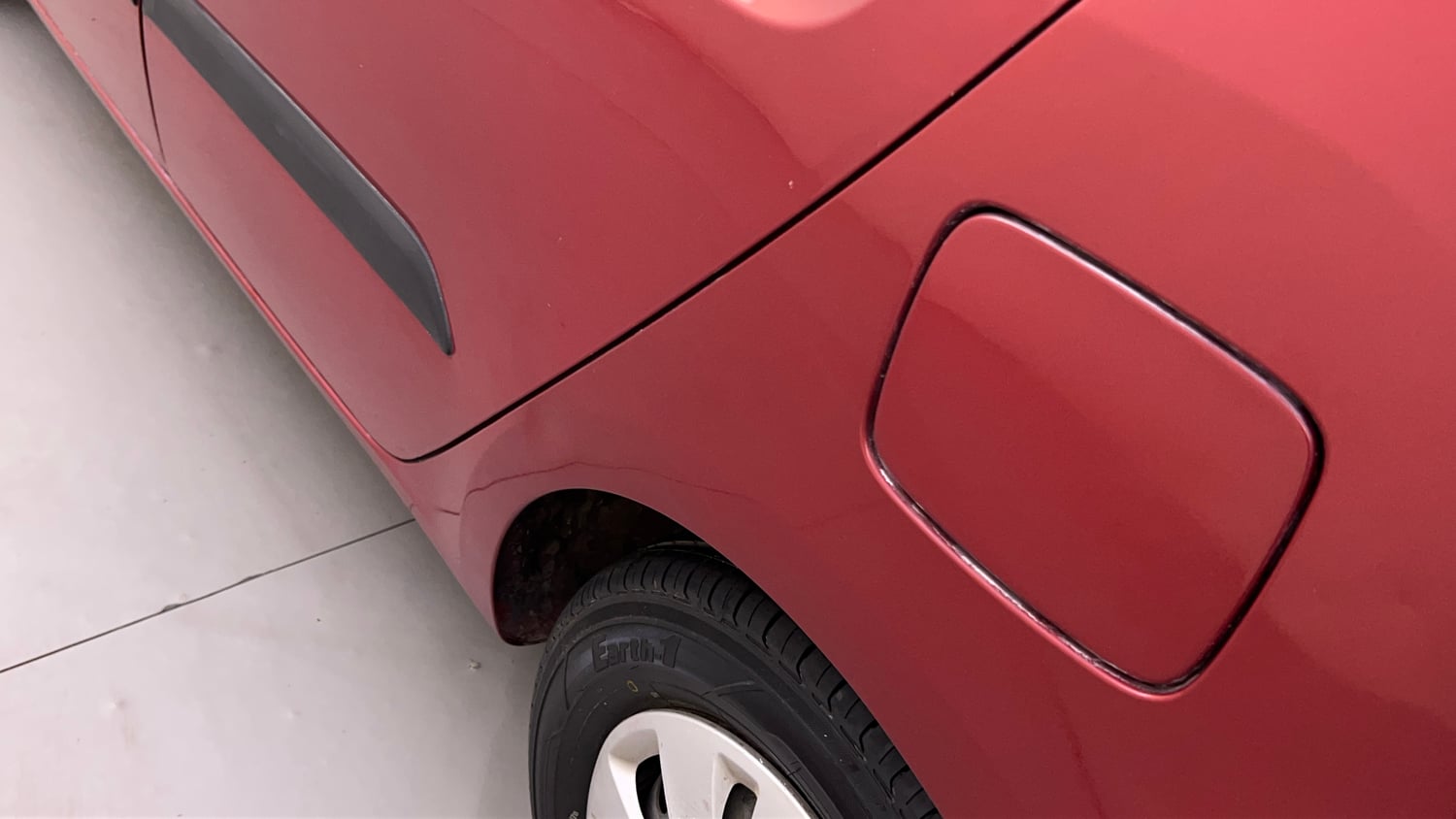 Used 2013 Hyundai i10 Magna 1.2 Kappa2 Petrol Manual dents MINOR DENT