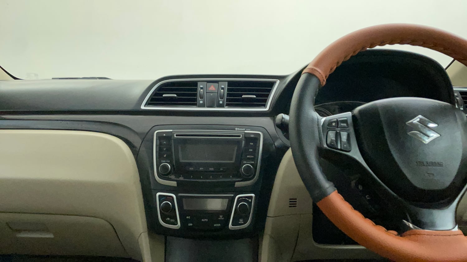 Used 2018 Maruti Suzuki Ciaz Zeta 1.4 AT Petrol Automatic interior MUSIC SYSTEM & AC CONTROL VIEW