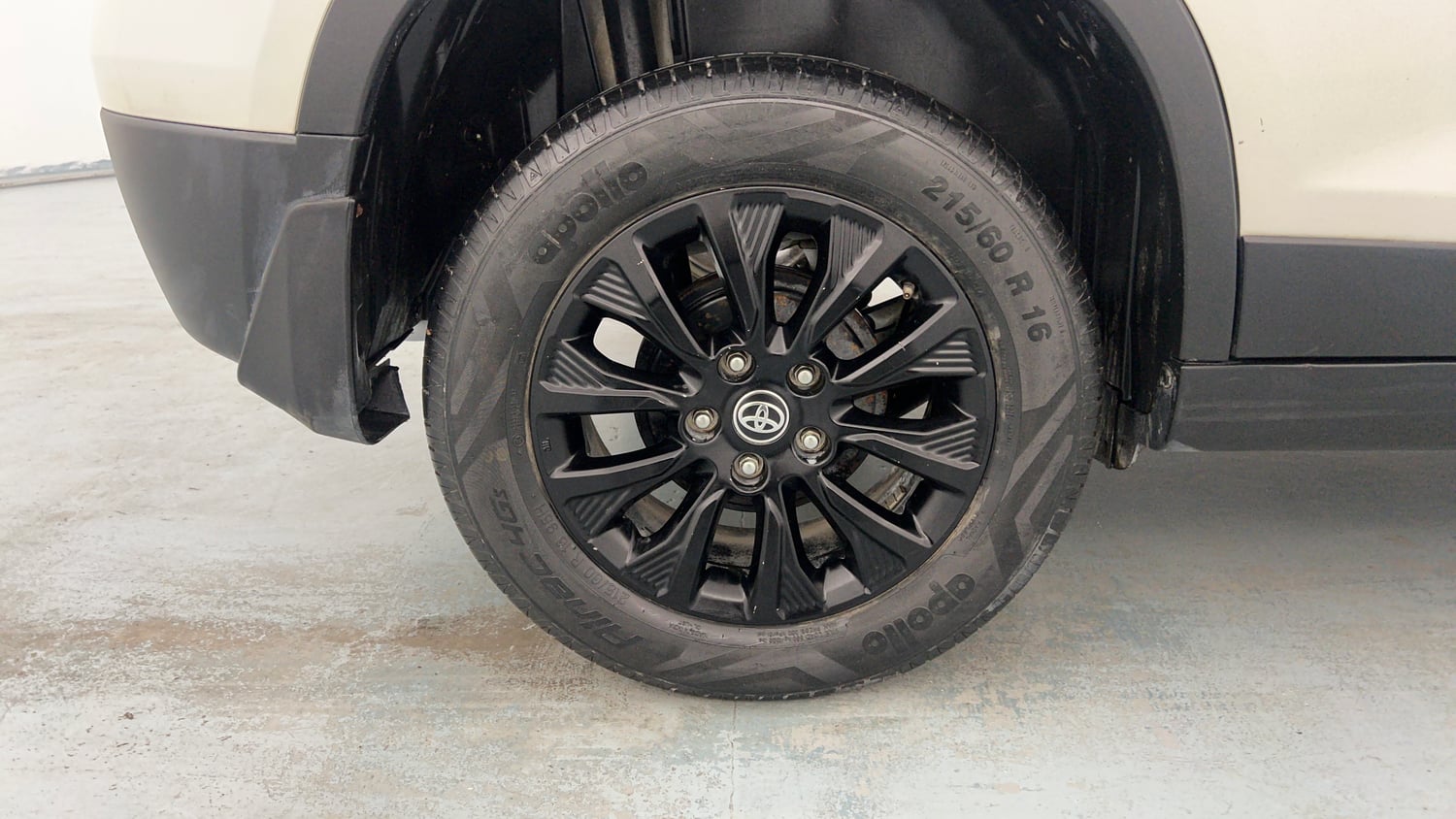 Used 2022 Toyota Urban Cruiser High Grade MT Petrol Manual tyres RIGHT REAR TYRE RIM VIEW