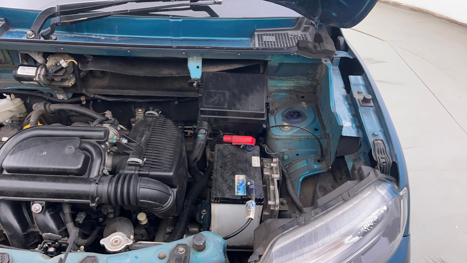 Used 2022 Renault Kwid RXT 1.0 AMT Petrol Automatic engine ENGINE LEFT SIDE VIEW