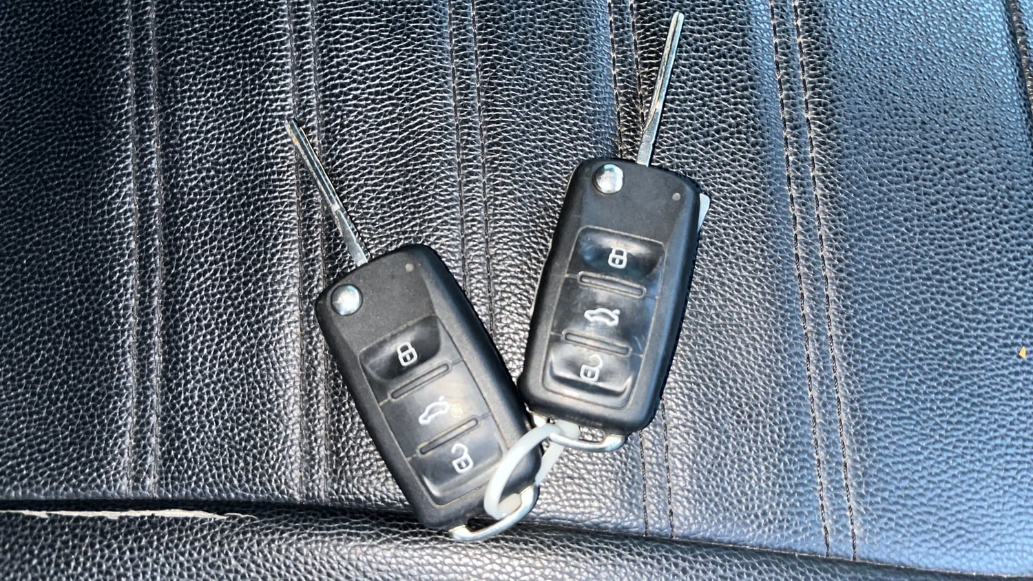 Used 2021 Volkswagen Polo Highline Plus 1.0L TSI Petrol Manual extra CAR KEY VIEW