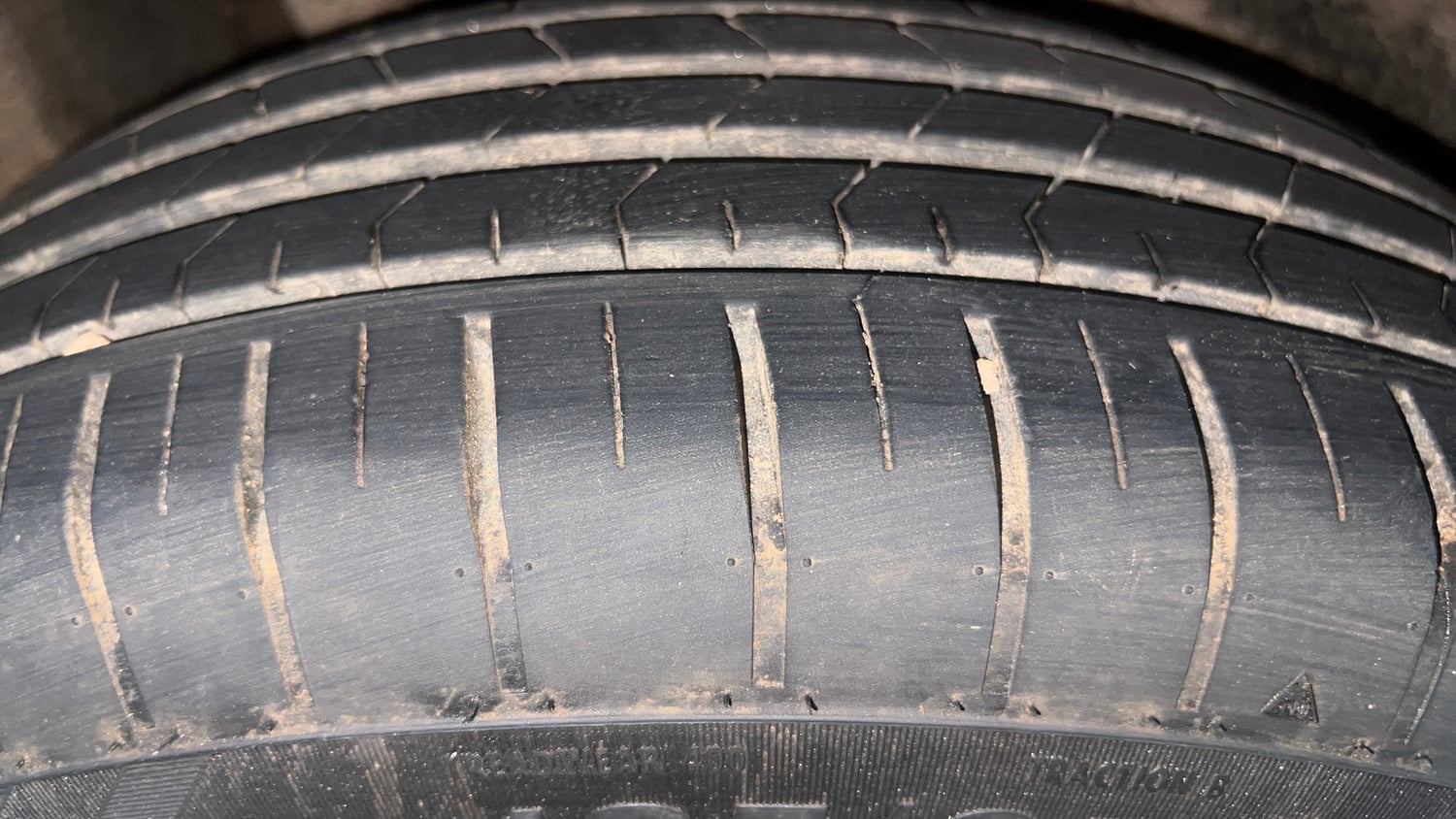 Used 2022 Maruti Suzuki Dzire ZXi AGS Petrol Automatic tyres RIGHT REAR TYRE TREAD VIEW