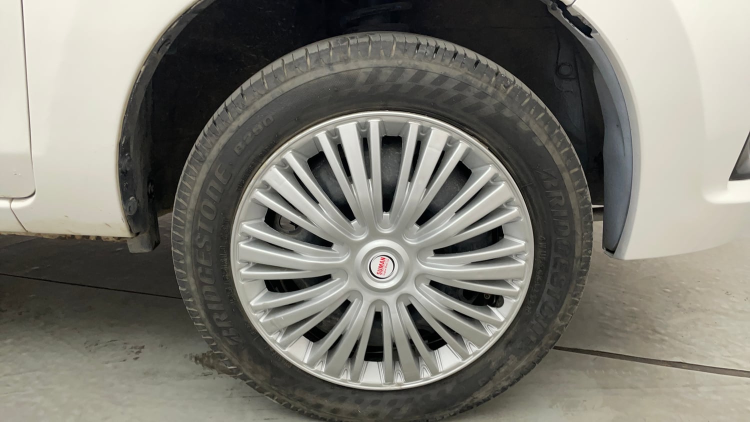 Used 2016 Maruti Suzuki Alto K10 VXi AMT Petrol Automatic tyres RIGHT FRONT TYRE RIM VIEW