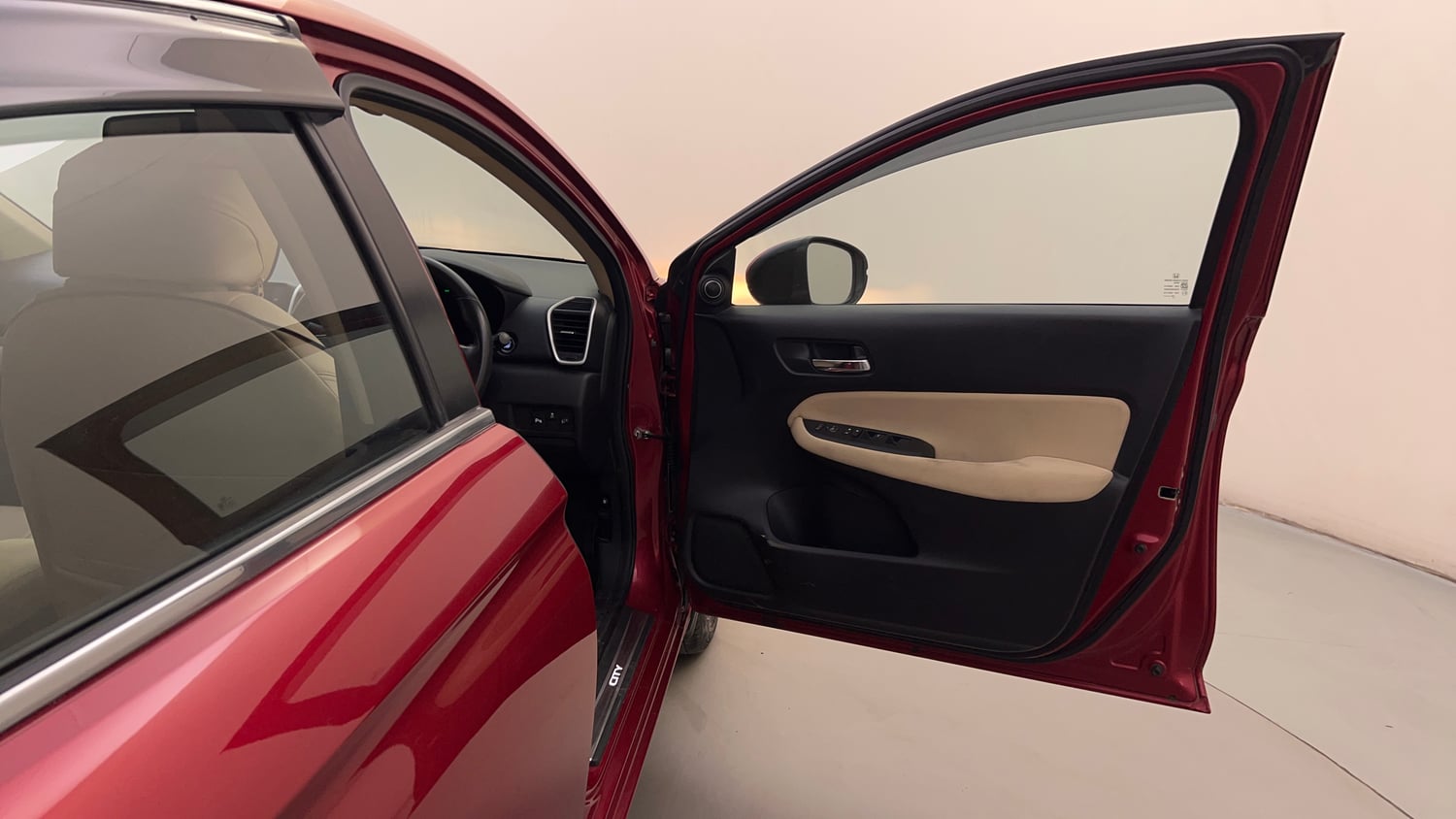 Used 2021 Honda City VX CVT Petrol Petrol Automatic interior RIGHT FRONT DOOR OPEN VIEW